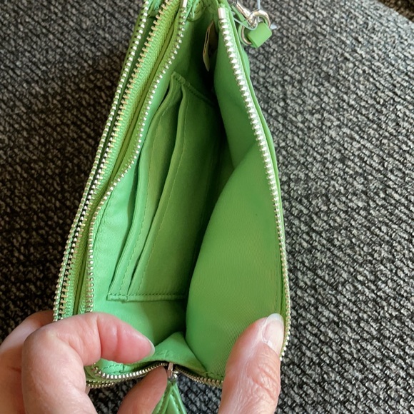 Coach - Picture 2 of 4